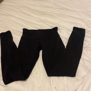 Black full length lululemon leggings